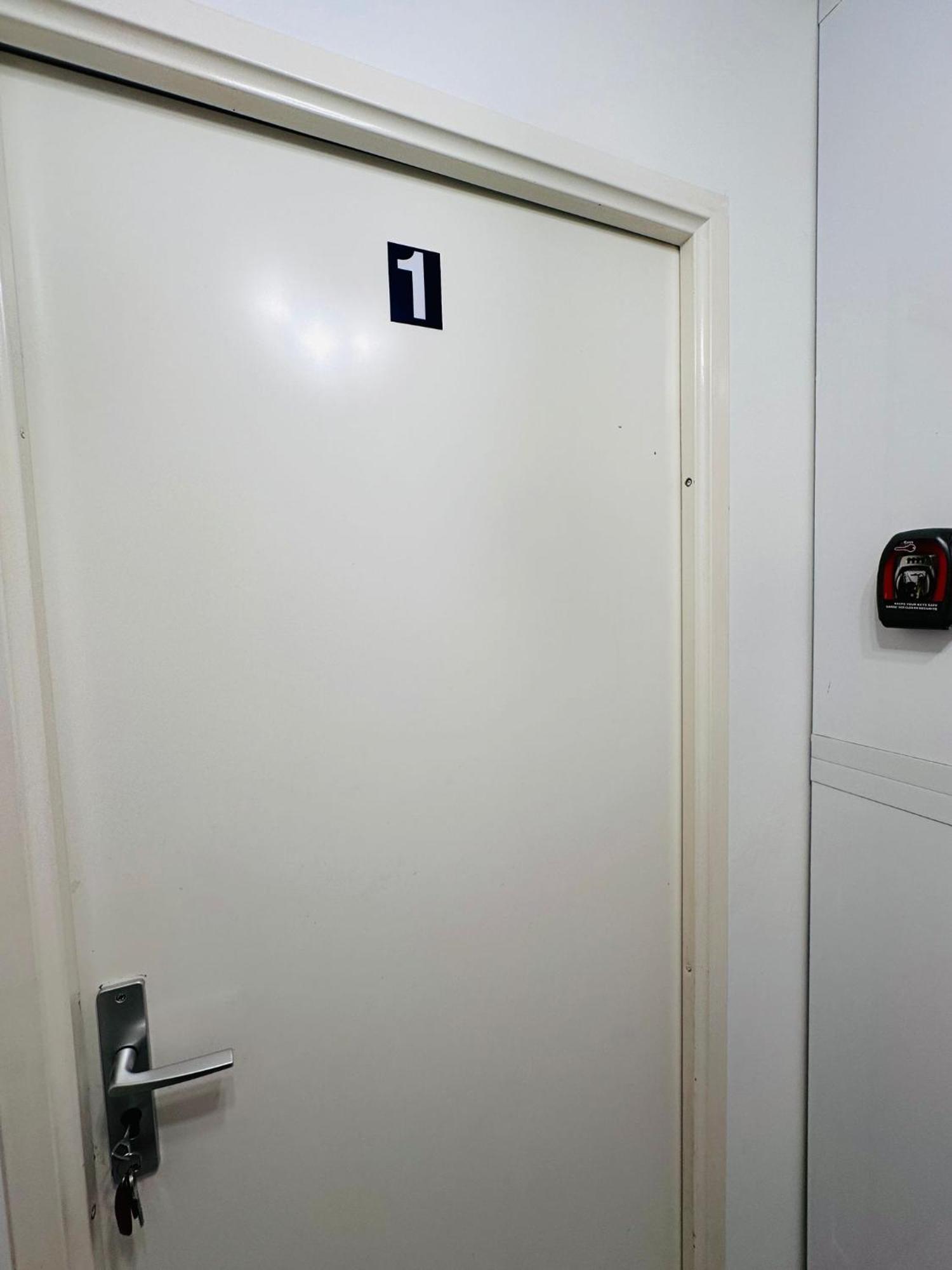 Ferienwohnung Sri-Indo Bobigny Paris Exterior foto