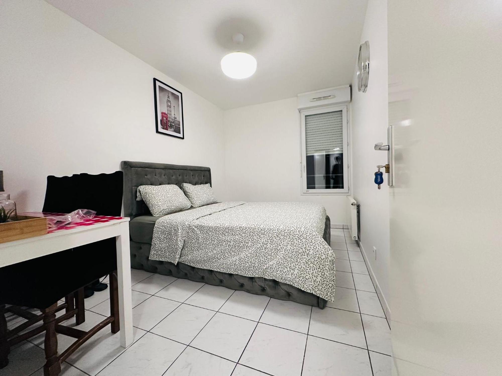 Ferienwohnung Sri-Indo Bobigny Paris Exterior foto