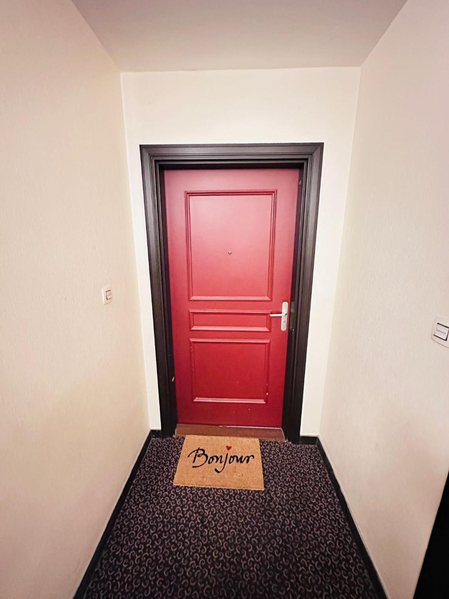 Ferienwohnung Sri-Indo Bobigny Paris Exterior foto
