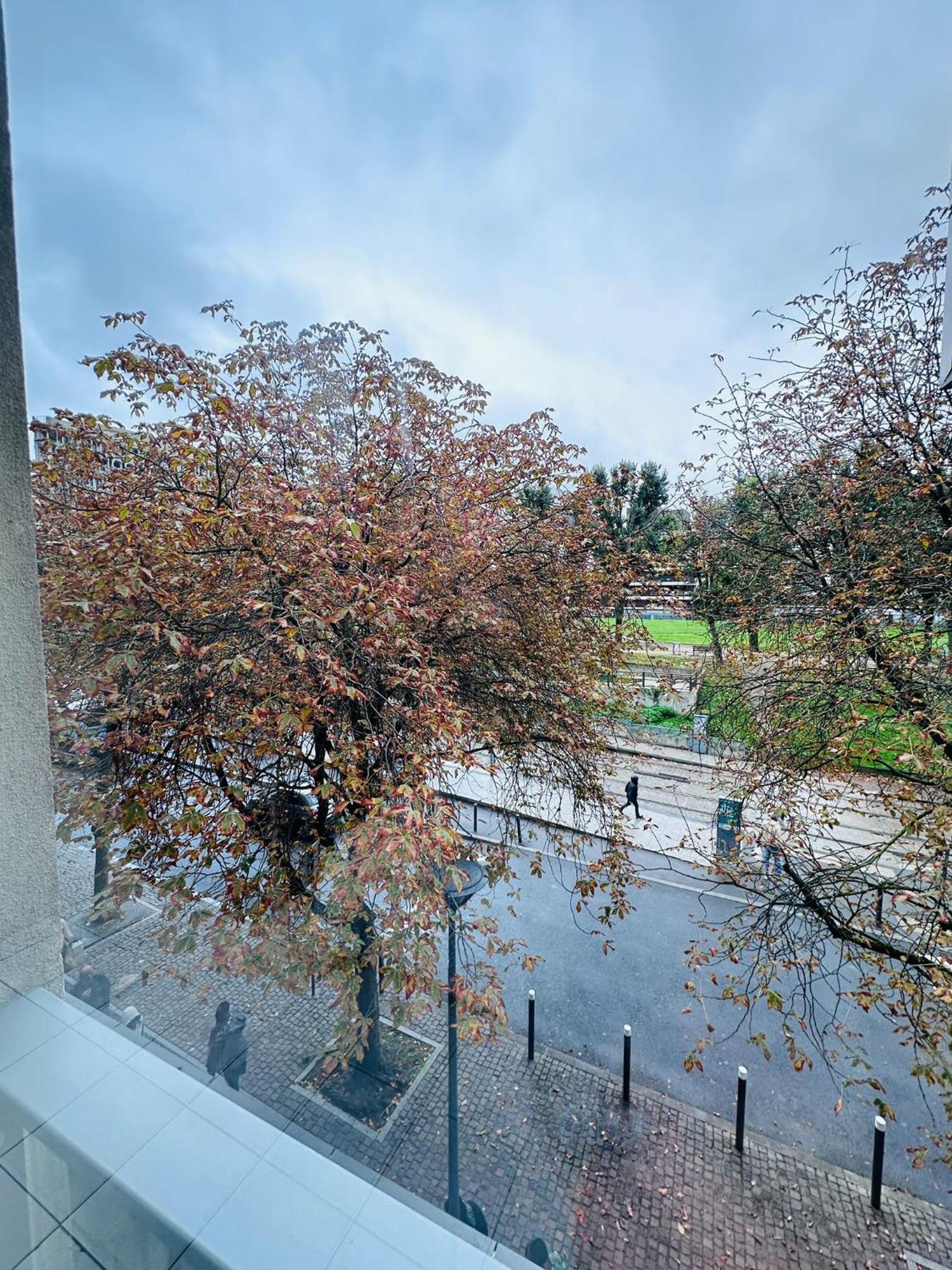 Ferienwohnung Sri-Indo Bobigny Paris Exterior foto